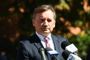 Minister Sprawiedliwości zwróci się do premiera o zwołanie nadzwyczajnego posiedzenia Rady Europejskiej